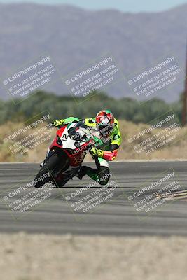 media/Oct-13-2025-Moto Forza (Mon) [[a66d839500]]/3-B Group/Session 3 (Turn 16)/